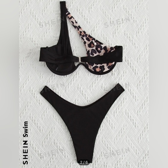 Cheetah print and black bikini set - Picture 2 of 9